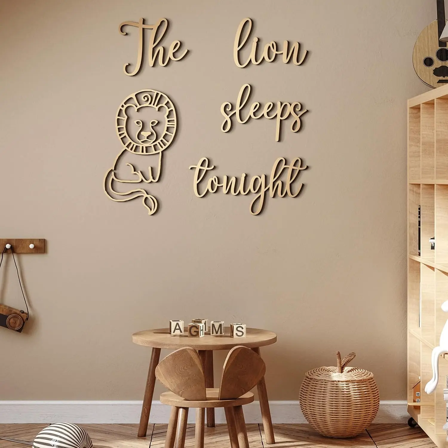 The Lion Sleeps Tonight Wooden - đánh giá và giá Baby Nursery Jungle Theme